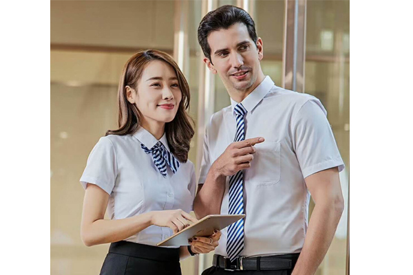 深圳襯衫廠家：打造職場著裝優質解決方案